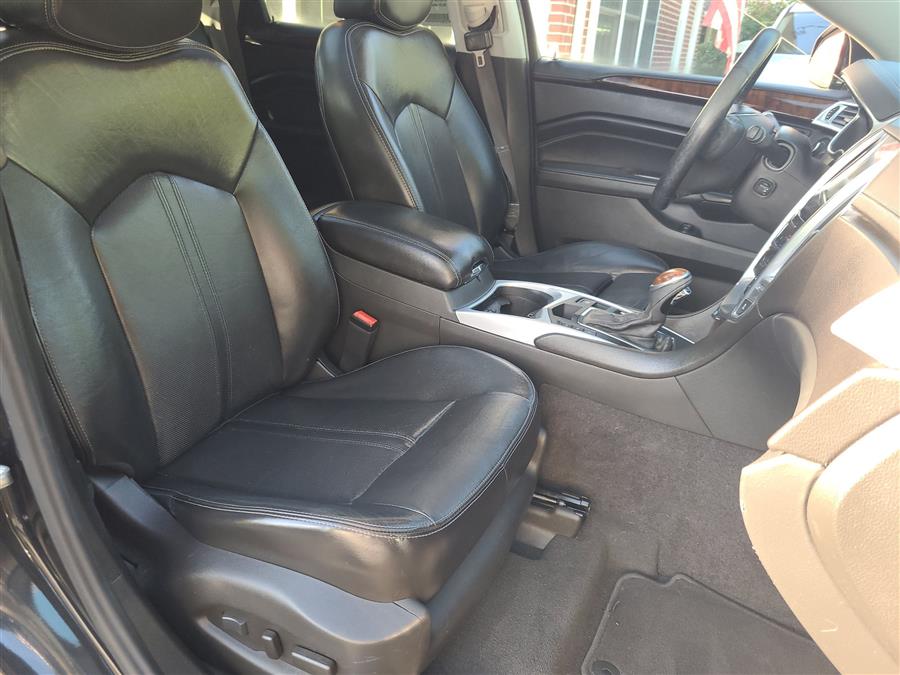 2013 Cadillac SRX AWD 4dr Performance Collection, available for sale in Canton, Connecticut | Lava Motors. Canton, Connecticut 2013 Cadillac SRX AWD 4dr Performance Collection, available for sale in Canton, Connecticut | Lava Motors. Canton, Connecticut
