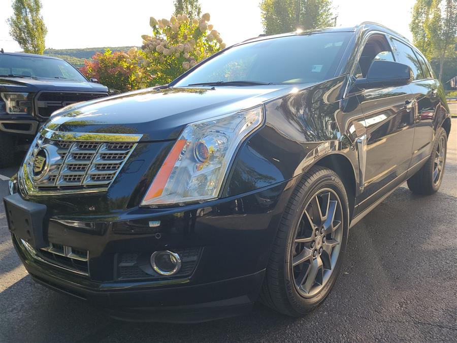 2013 Cadillac SRX AWD 4dr Performance Collection, available for sale in Canton, Connecticut | Lava Motors. Canton, Connecticut 2013 Cadillac SRX AWD 4dr Performance Collection, available for sale in Canton, Connecticut | Lava Motors. Canton, Connecticut