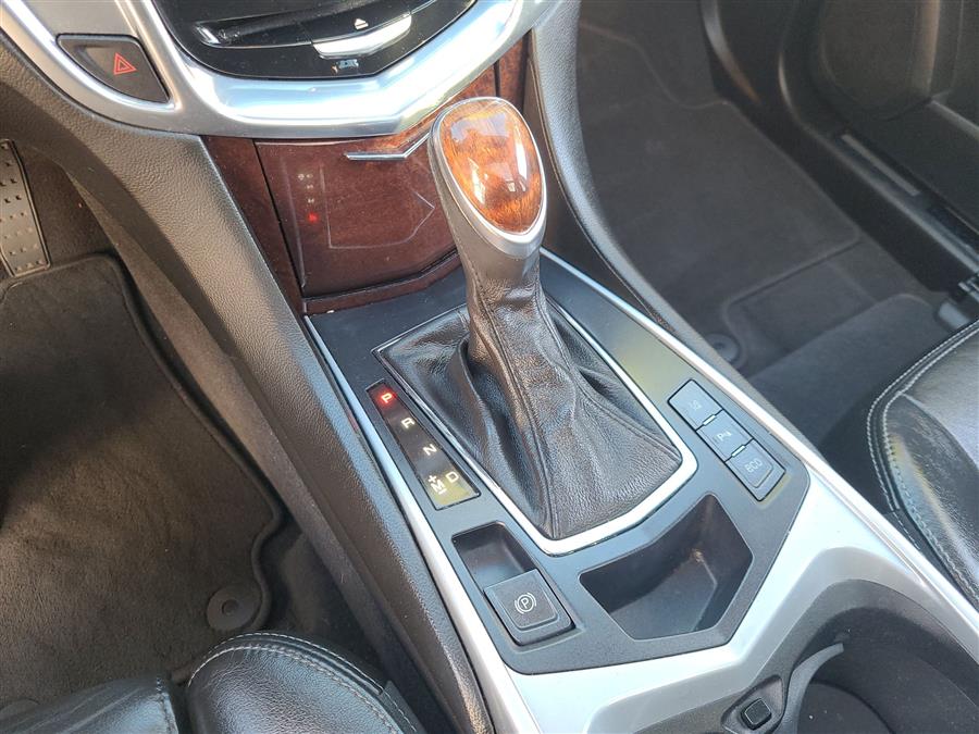 2013 Cadillac SRX AWD 4dr Performance Collection, available for sale in Canton, Connecticut | Lava Motors. Canton, Connecticut 2013 Cadillac SRX AWD 4dr Performance Collection, available for sale in Canton, Connecticut | Lava Motors. Canton, Connecticut