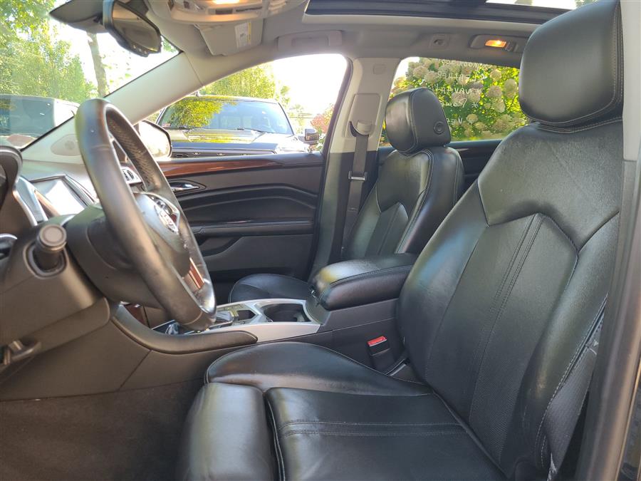 2013 Cadillac SRX AWD 4dr Performance Collection, available for sale in Canton, Connecticut | Lava Motors. Canton, Connecticut 2013 Cadillac SRX AWD 4dr Performance Collection, available for sale in Canton, Connecticut | Lava Motors. Canton, Connecticut