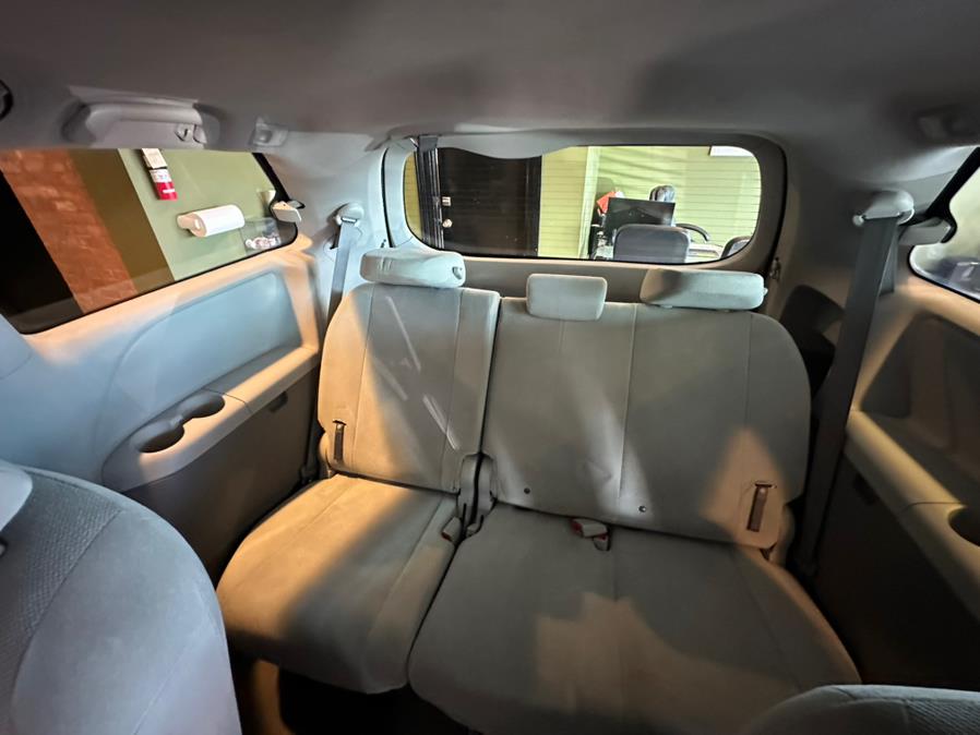 2013 Toyota Sienna 5dr 7-Pass Van V6 L FWD (Natl), available for sale in West Hartford, Connecticut | AutoMax. West Hartford, Connecticut 2013 Toyota Sienna 5dr 7-Pass Van V6 L FWD (Natl), available for sale in West Hartford, Connecticut | AutoMax. West Hartford, Connecticut