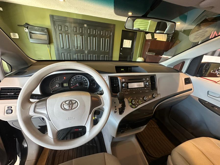 2013 Toyota Sienna 5dr 7-Pass Van V6 L FWD (Natl), available for sale in West Hartford, Connecticut | AutoMax. West Hartford, Connecticut 2013 Toyota Sienna 5dr 7-Pass Van V6 L FWD (Natl), available for sale in West Hartford, Connecticut | AutoMax. West Hartford, Connecticut