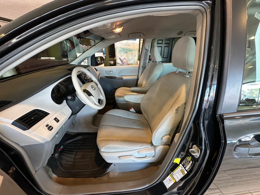2013 Toyota Sienna 5dr 7-Pass Van V6 L FWD (Natl), available for sale in West Hartford, Connecticut | AutoMax. West Hartford, Connecticut 2013 Toyota Sienna 5dr 7-Pass Van V6 L FWD (Natl), available for sale in West Hartford, Connecticut | AutoMax. West Hartford, Connecticut