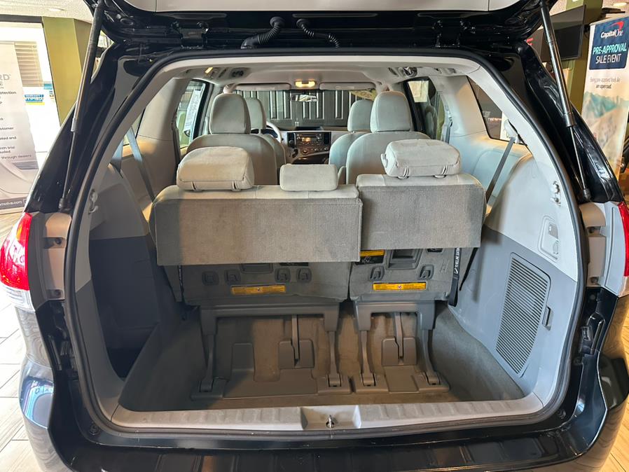 2013 Toyota Sienna 5dr 7-Pass Van V6 L FWD (Natl), available for sale in West Hartford, Connecticut | AutoMax. West Hartford, Connecticut 2013 Toyota Sienna 5dr 7-Pass Van V6 L FWD (Natl), available for sale in West Hartford, Connecticut | AutoMax. West Hartford, Connecticut