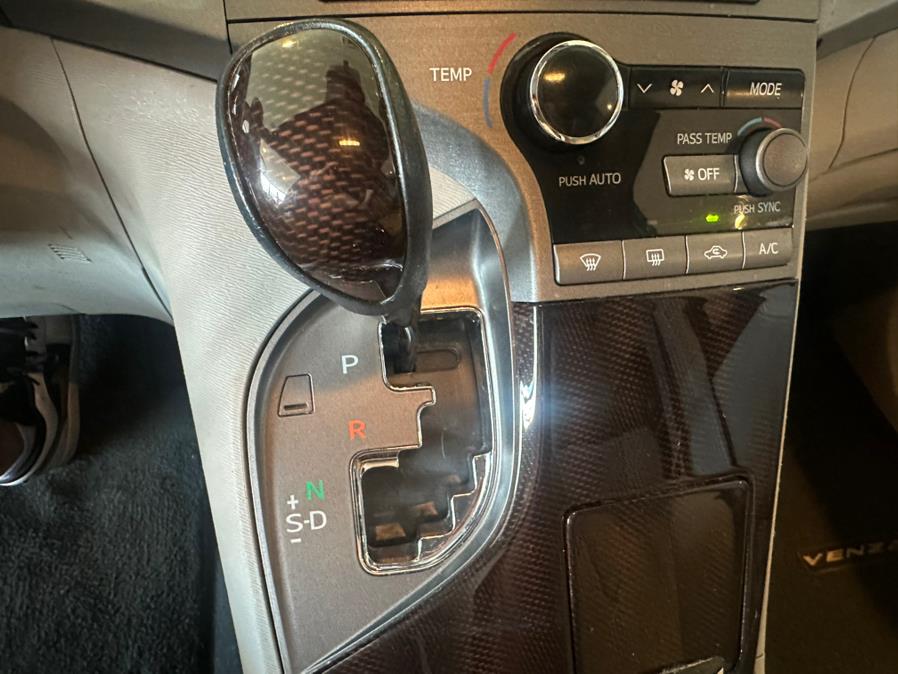 2012 Toyota Venza 4dr Wgn I4 AWD LE (Natl), available for sale in West Hartford, Connecticut | AutoMax. West Hartford, Connecticut 2012 Toyota Venza 4dr Wgn I4 AWD LE (Natl), available for sale in West Hartford, Connecticut | AutoMax. West Hartford, Connecticut