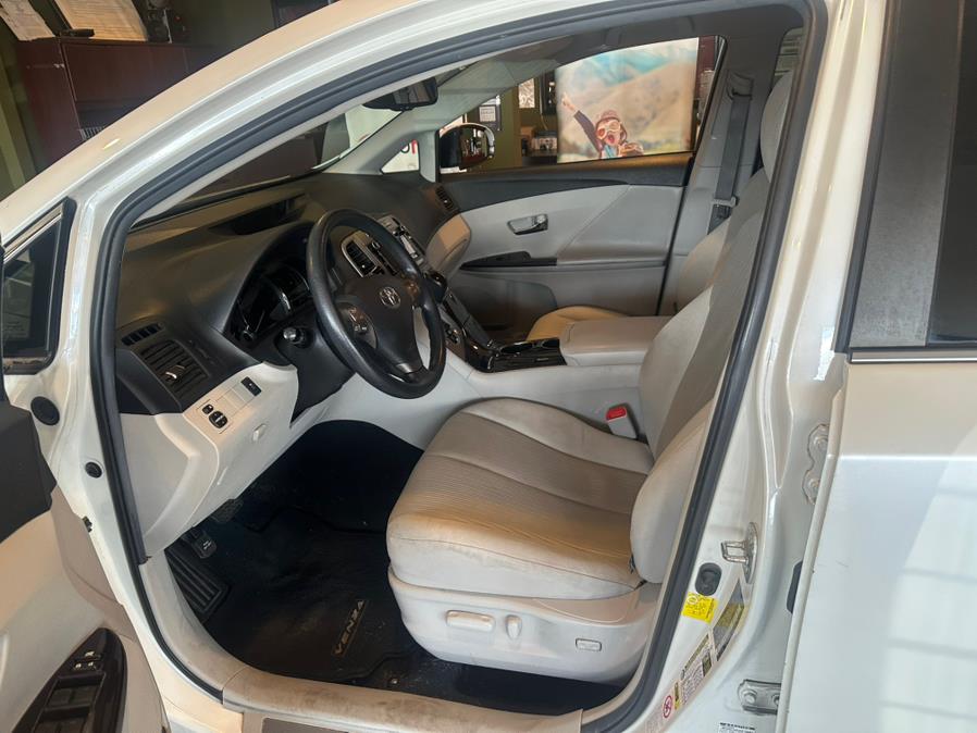 2012 Toyota Venza 4dr Wgn I4 AWD LE (Natl), available for sale in West Hartford, Connecticut | AutoMax. West Hartford, Connecticut 2012 Toyota Venza 4dr Wgn I4 AWD LE (Natl), available for sale in West Hartford, Connecticut | AutoMax. West Hartford, Connecticut