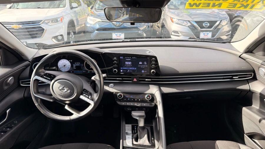 2022 Hyundai Elantra SEL Sedan 4D, available for sale in Linden, New Jersey | Route 27 Auto Mall. Linden, New Jersey 2022 Hyundai Elantra SEL Sedan 4D, available for sale in Linden, New Jersey | Route 27 Auto Mall. Linden, New Jersey