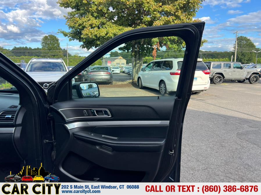 2017 Ford Explorer XLT 4WD, available for sale in East Windsor, Connecticut | Car City LLC. East Windsor, Connecticut 2017 Ford Explorer XLT 4WD, available for sale in East Windsor, Connecticut | Car City LLC. East Windsor, Connecticut