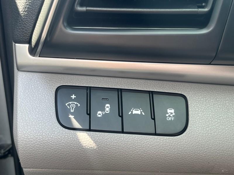 2020 Hyundai Elantra Value Edition IVT, available for sale in Maple Shade, New Jersey | Car Revolution. Maple Shade, New Jersey 2020 Hyundai Elantra Value Edition IVT, available for sale in Maple Shade, New Jersey | Car Revolution. Maple Shade, New Jersey