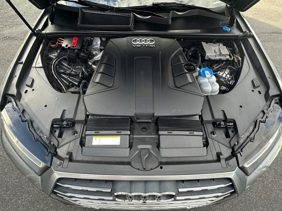 2017 Audi Q7 3.0 TFSI Premium Plus, available for sale in Paterson, New Jersey | DZ Automall. Paterson, New Jersey 2017 Audi Q7 3.0 TFSI Premium Plus, available for sale in Paterson, New Jersey | DZ Automall. Paterson, New Jersey