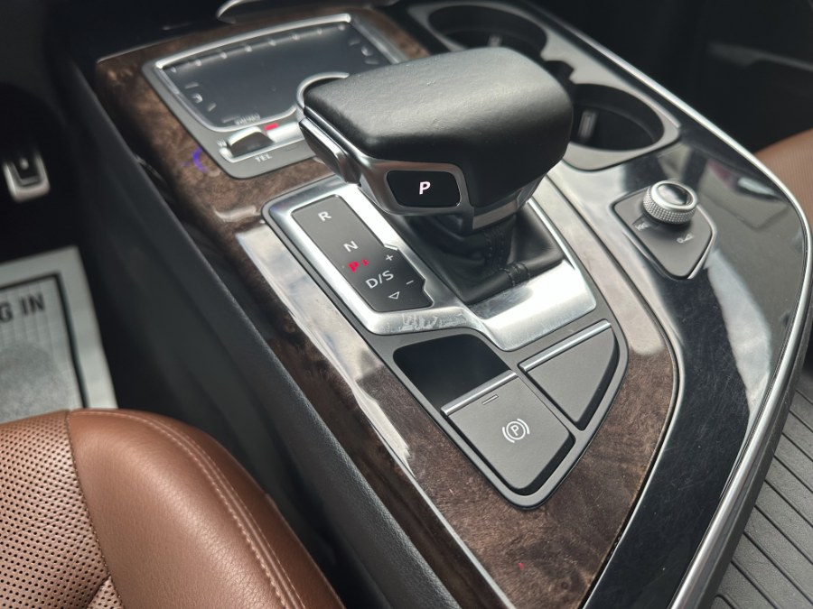 2017 Audi Q7 3.0 TFSI Premium Plus, available for sale in Paterson, New Jersey | DZ Automall. Paterson, New Jersey 2017 Audi Q7 3.0 TFSI Premium Plus, available for sale in Paterson, New Jersey | DZ Automall. Paterson, New Jersey
