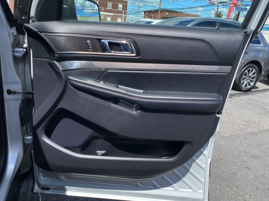 2019 Ford Explorer XLT 4WD, available for sale in Paterson, New Jersey | DZ Automall. Paterson, New Jersey 2019 Ford Explorer XLT 4WD, available for sale in Paterson, New Jersey | DZ Automall. Paterson, New Jersey