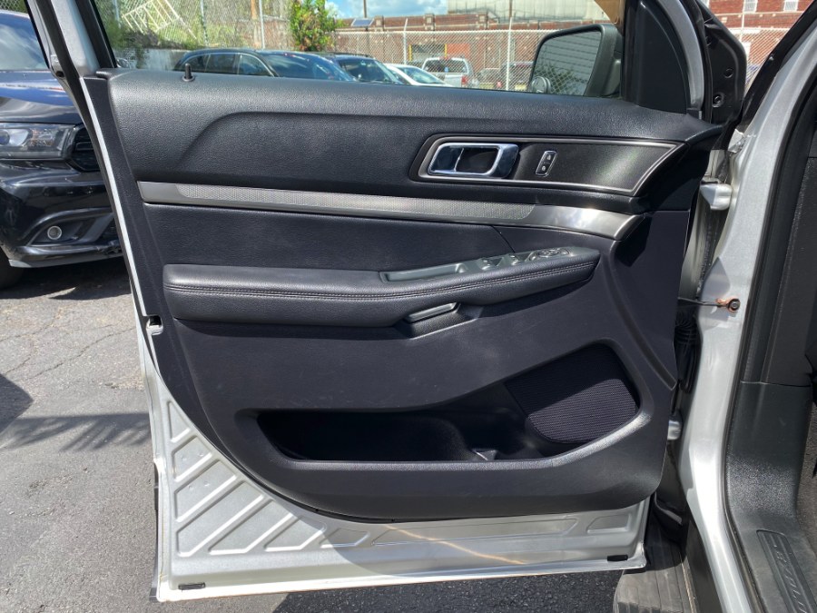 2019 Ford Explorer XLT 4WD, available for sale in Paterson, New Jersey | DZ Automall. Paterson, New Jersey 2019 Ford Explorer XLT 4WD, available for sale in Paterson, New Jersey | DZ Automall. Paterson, New Jersey