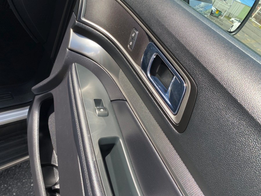 2019 Ford Explorer XLT 4WD, available for sale in Paterson, New Jersey | DZ Automall. Paterson, New Jersey 2019 Ford Explorer XLT 4WD, available for sale in Paterson, New Jersey | DZ Automall. Paterson, New Jersey