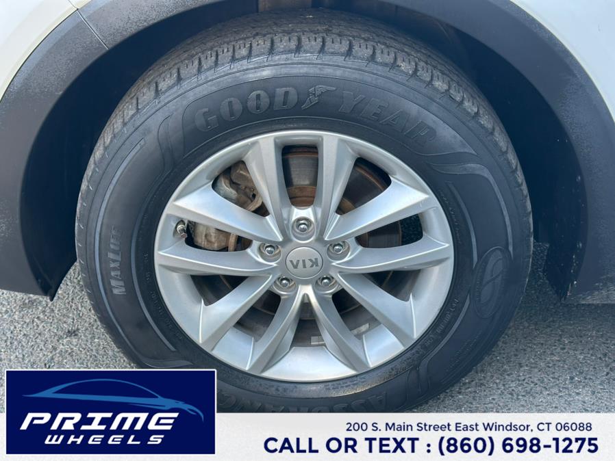 2017 Kia Sorento LX V6 AWD, available for sale in East Windsor, Connecticut | Prime Wheels. East Windsor, Connecticut 2017 Kia Sorento LX V6 AWD, available for sale in East Windsor, Connecticut | Prime Wheels. East Windsor, Connecticut