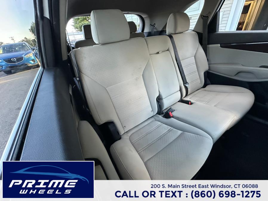 2017 Kia Sorento LX V6 AWD, available for sale in East Windsor, Connecticut | Prime Wheels. East Windsor, Connecticut 2017 Kia Sorento LX V6 AWD, available for sale in East Windsor, Connecticut | Prime Wheels. East Windsor, Connecticut