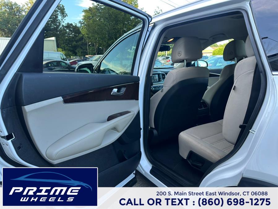2017 Kia Sorento LX V6 AWD, available for sale in East Windsor, Connecticut | Prime Wheels. East Windsor, Connecticut 2017 Kia Sorento LX V6 AWD, available for sale in East Windsor, Connecticut | Prime Wheels. East Windsor, Connecticut