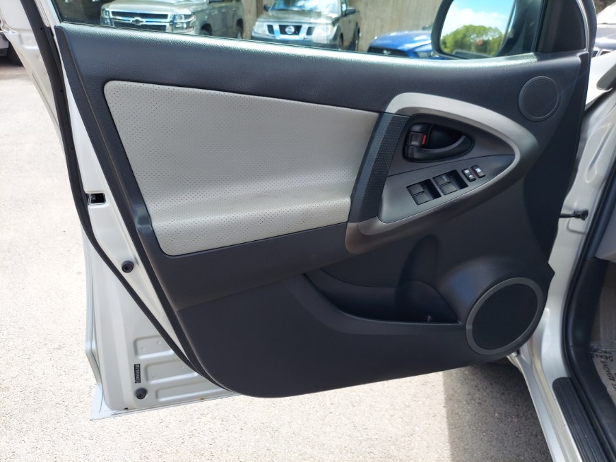 2012 Toyota RAV4 4WD 4dr V6 Limited (Natl), available for sale in East Windsor, Connecticut | United Auto Sales of E Windsor, Inc. East Windsor, Connecticut 2012 Toyota RAV4 4WD 4dr V6 Limited (Natl), available for sale in East Windsor, Connecticut | United Auto Sales of E Windsor, Inc. East Windsor, Connecticut