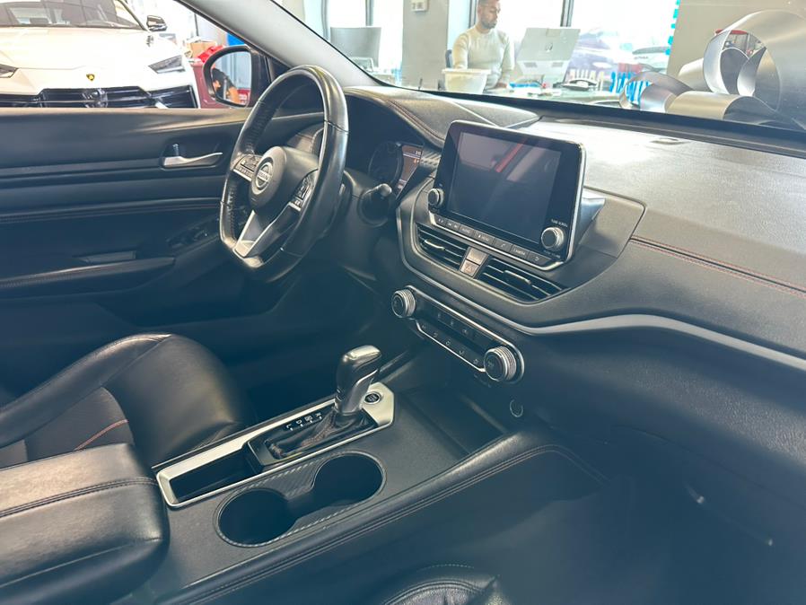 2022 Nissan Altima 2.5 SR Sedan, available for sale in Inwood, New York | 5 Towns Drive. Inwood, New York 2022 Nissan Altima 2.5 SR Sedan, available for sale in Inwood, New York | 5 Towns Drive. Inwood, New York