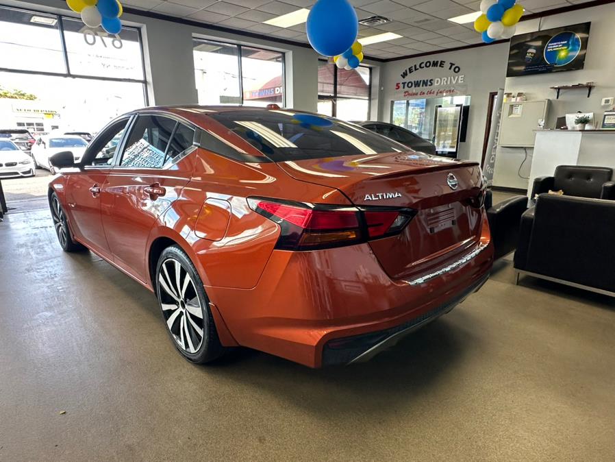 2022 Nissan Altima 2.5 SR Sedan, available for sale in Inwood, New York | 5 Towns Drive. Inwood, New York 2022 Nissan Altima 2.5 SR Sedan, available for sale in Inwood, New York | 5 Towns Drive. Inwood, New York