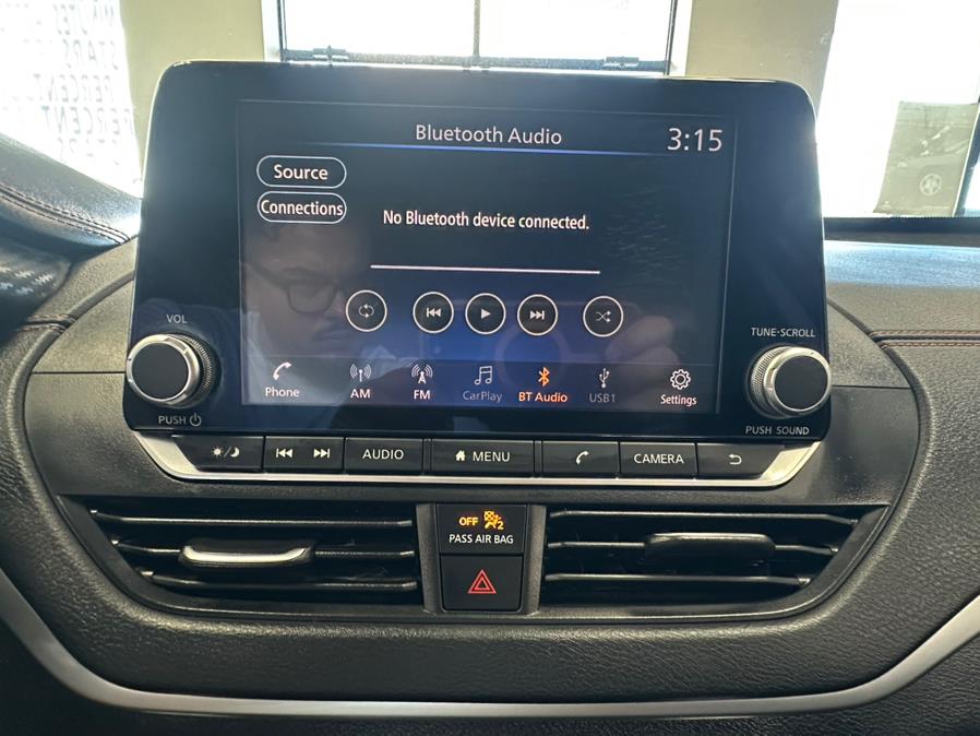 2022 Nissan Altima 2.5 SR Sedan, available for sale in Inwood, New York | 5 Towns Drive. Inwood, New York 2022 Nissan Altima 2.5 SR Sedan, available for sale in Inwood, New York | 5 Towns Drive. Inwood, New York