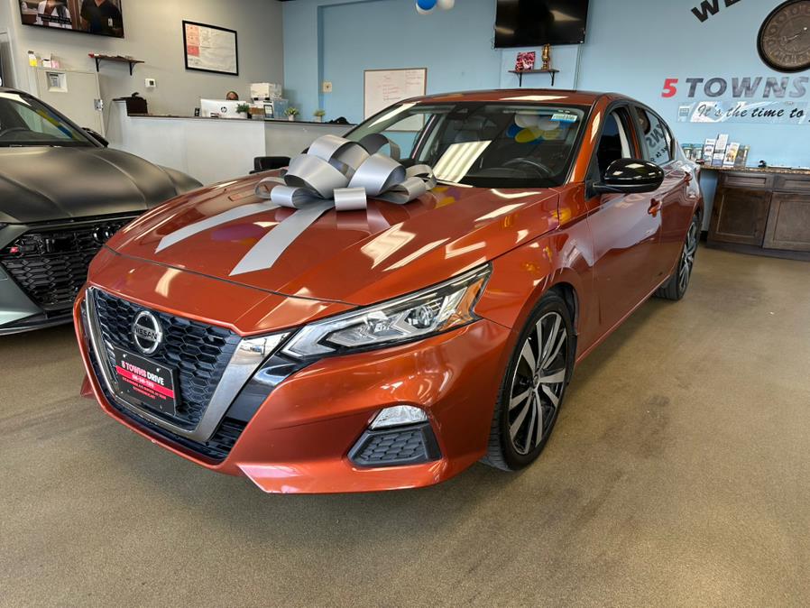 2022 Nissan Altima 2.5 SR Sedan, available for sale in Inwood, New York | 5 Towns Drive. Inwood, New York 2022 Nissan Altima 2.5 SR Sedan, available for sale in Inwood, New York | 5 Towns Drive. Inwood, New York