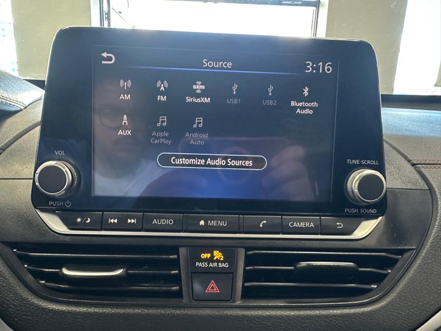 2022 Nissan Altima 2.5 SR Sedan, available for sale in Inwood, New York | 5 Towns Drive. Inwood, New York 2022 Nissan Altima 2.5 SR Sedan, available for sale in Inwood, New York | 5 Towns Drive. Inwood, New York