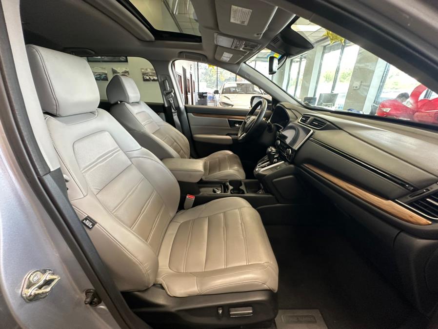 2017 Honda CR-V EX-L AWD w/Navi, available for sale in Inwood, New York | 5 Towns Drive. Inwood, New York 2017 Honda CR-V EX-L AWD w/Navi, available for sale in Inwood, New York | 5 Towns Drive. Inwood, New York