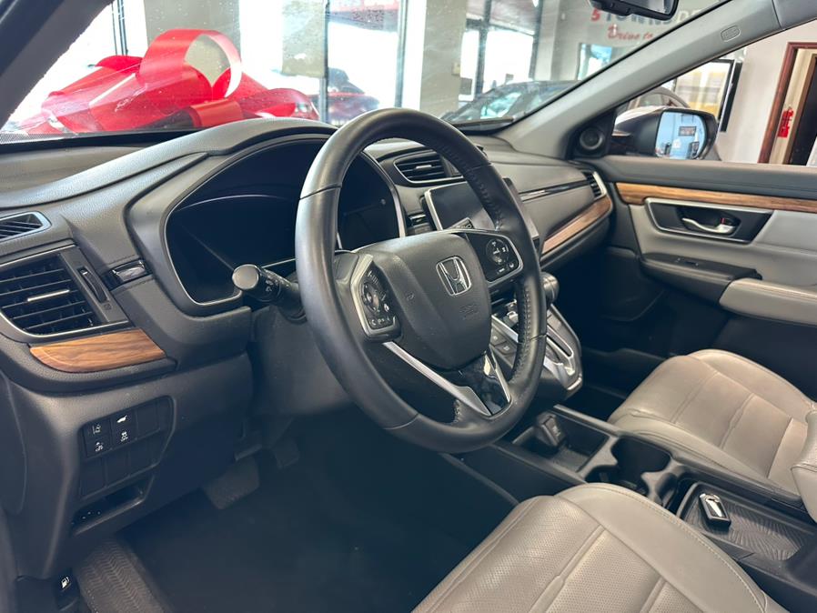 2017 Honda CR-V EX-L AWD w/Navi, available for sale in Inwood, New York | 5 Towns Drive. Inwood, New York 2017 Honda CR-V EX-L AWD w/Navi, available for sale in Inwood, New York | 5 Towns Drive. Inwood, New York
