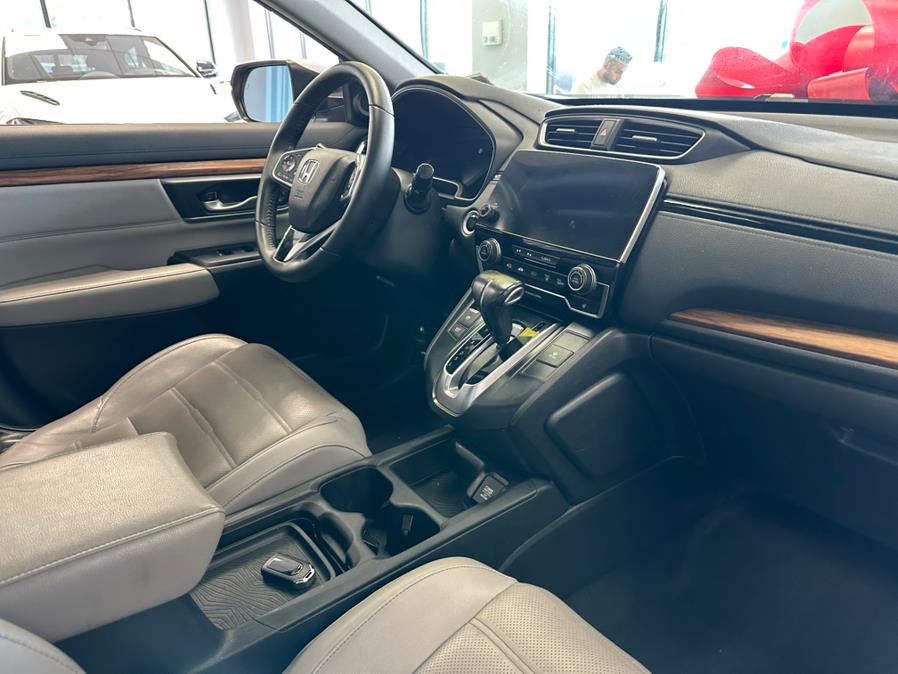 2017 Honda CR-V EX-L AWD w/Navi, available for sale in Inwood, New York | 5 Towns Drive. Inwood, New York 2017 Honda CR-V EX-L AWD w/Navi, available for sale in Inwood, New York | 5 Towns Drive. Inwood, New York