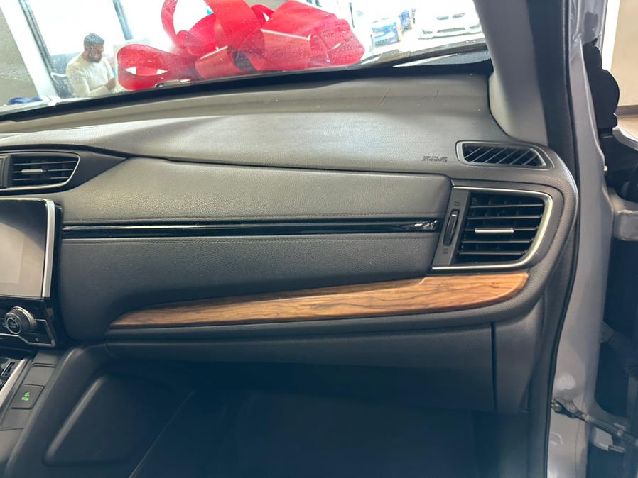 2017 Honda CR-V EX-L AWD w/Navi, available for sale in Inwood, New York | 5 Towns Drive. Inwood, New York 2017 Honda CR-V EX-L AWD w/Navi, available for sale in Inwood, New York | 5 Towns Drive. Inwood, New York