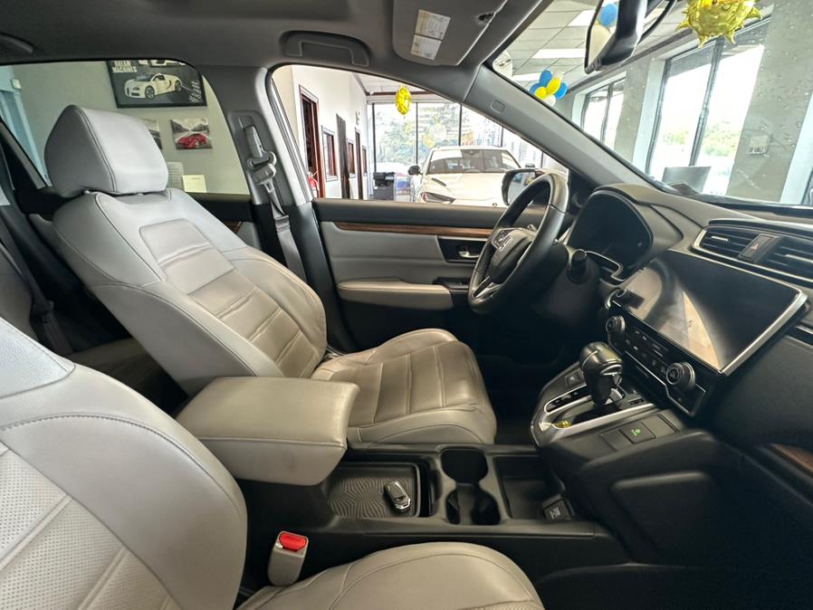 2017 Honda CR-V EX-L AWD w/Navi, available for sale in Inwood, New York | 5 Towns Drive. Inwood, New York 2017 Honda CR-V EX-L AWD w/Navi, available for sale in Inwood, New York | 5 Towns Drive. Inwood, New York