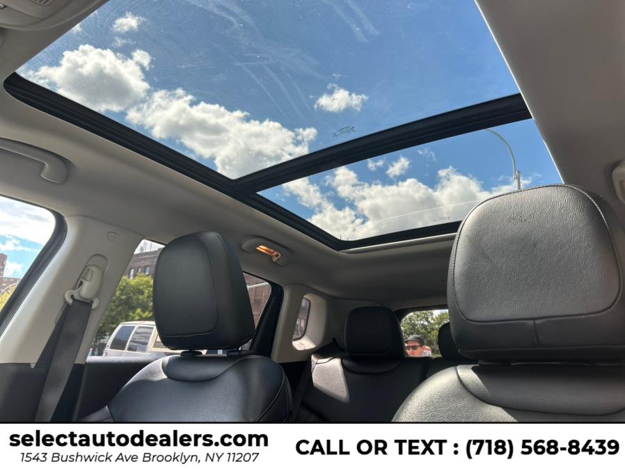 2019 Jeep Compass Latitude 4x4, available for sale in Brooklyn, New York | Select Auto Dealers Corp. Brooklyn, New York 2019 Jeep Compass Latitude 4x4, available for sale in Brooklyn, New York | Select Auto Dealers Corp. Brooklyn, New York