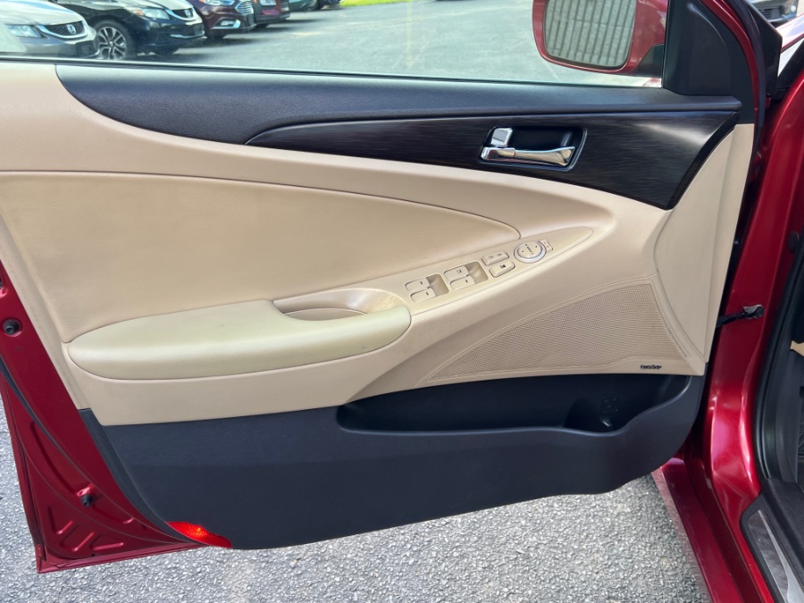 2012 Hyundai Sonata 4dr Sdn 2.4L Auto Limited, available for sale in Westfield, Massachusetts | Auto Wings Cop. Westfield, Massachusetts 2012 Hyundai Sonata 4dr Sdn 2.4L Auto Limited, available for sale in Westfield, Massachusetts | Auto Wings Cop. Westfield, Massachusetts