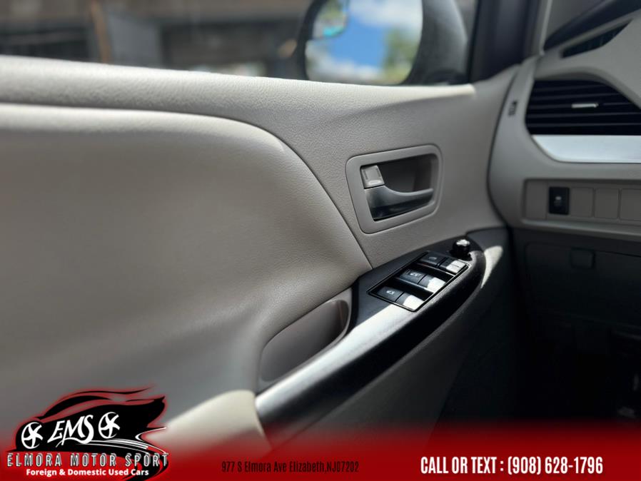 2018 Toyota Sienna LE Auto Access Seat FWD 7-Passenger (Natl), available for sale in Elizabeth, New Jersey | Elmora Motor Sports. Elizabeth, New Jersey 2018 Toyota Sienna LE Auto Access Seat FWD 7-Passenger (Natl), available for sale in Elizabeth, New Jersey | Elmora Motor Sports. Elizabeth, New Jersey