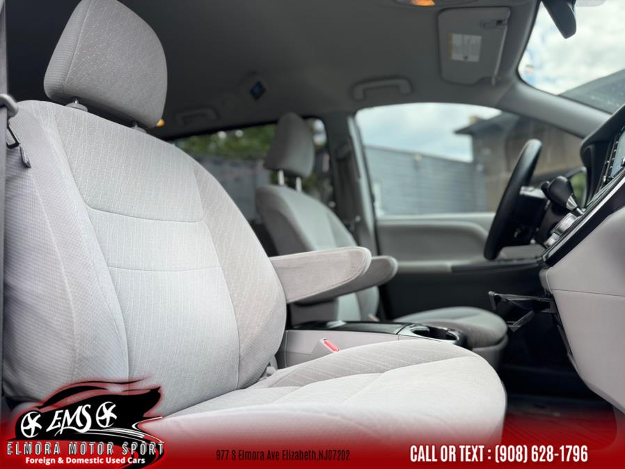 2018 Toyota Sienna LE Auto Access Seat FWD 7-Passenger (Natl), available for sale in Elizabeth, New Jersey | Elmora Motor Sports. Elizabeth, New Jersey 2018 Toyota Sienna LE Auto Access Seat FWD 7-Passenger (Natl), available for sale in Elizabeth, New Jersey | Elmora Motor Sports. Elizabeth, New Jersey