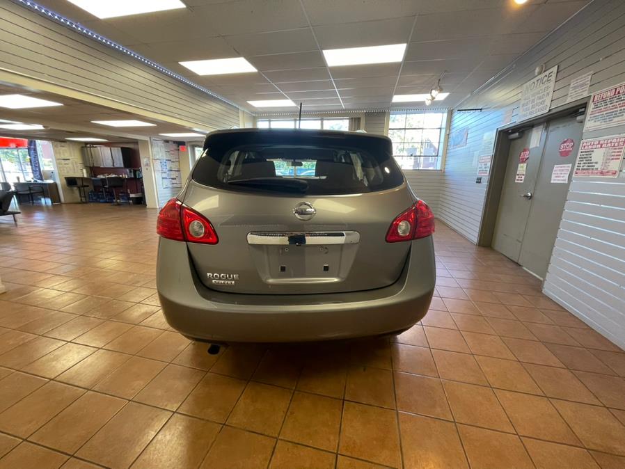 2015 Nissan Rogue Select S photo 12