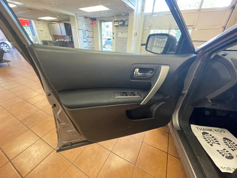 2015 Nissan Rogue Select S photo 21