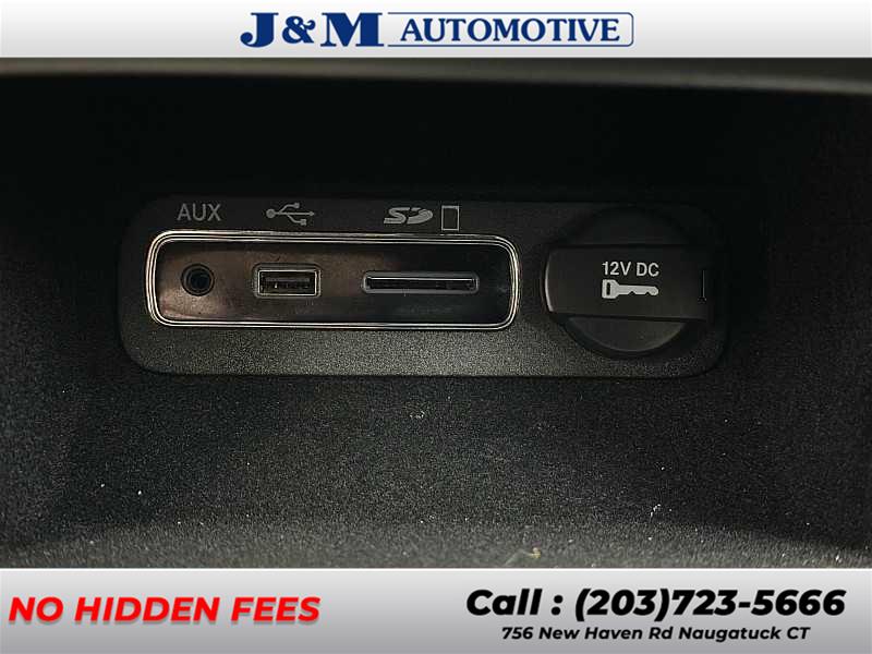 2015 Jeep Grand Cherokee Limited, available for sale in Naugatuck, Connecticut | J&M Automotive Sls&Svc LLC. Naugatuck, Connecticut 2015 Jeep Grand Cherokee Limited, available for sale in Naugatuck, Connecticut | J&M Automotive Sls&Svc LLC. Naugatuck, Connecticut
