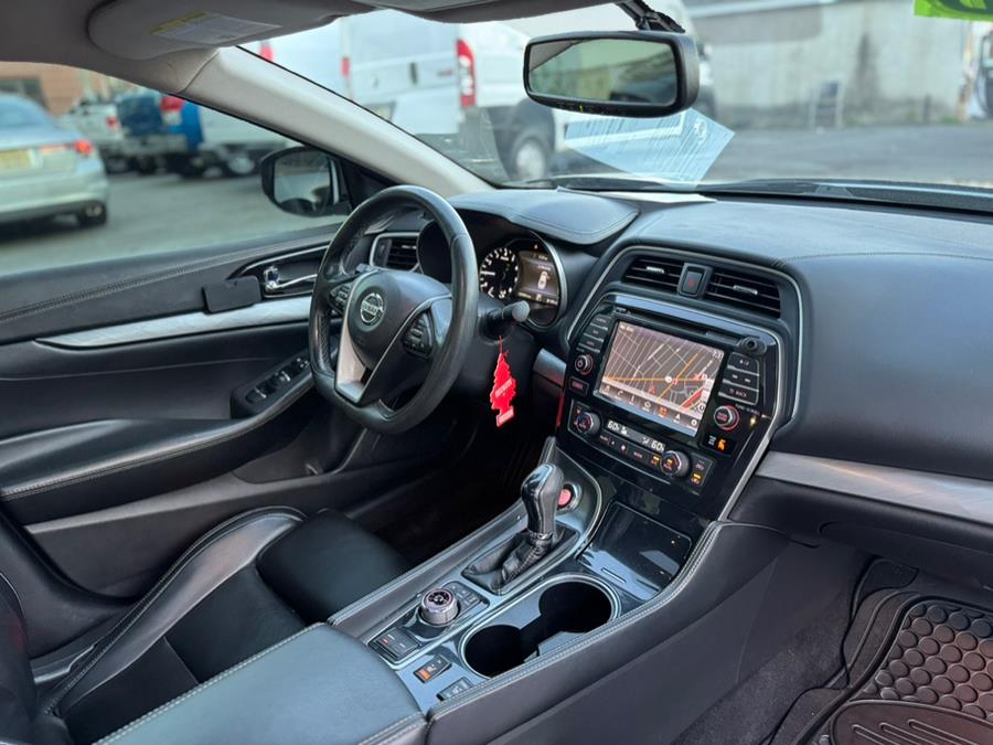 2017 Nissan Maxima SV 3.5L, available for sale in Irvington, New Jersey | RT 603 Auto Mall. Irvington, New Jersey 2017 Nissan Maxima SV 3.5L, available for sale in Irvington, New Jersey | RT 603 Auto Mall. Irvington, New Jersey