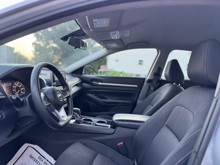 2023 Nissan Altima 2.5 SV Sedan, available for sale in Irvington, New Jersey | RT 603 Auto Mall. Irvington, New Jersey 2023 Nissan Altima 2.5 SV Sedan, available for sale in Irvington, New Jersey | RT 603 Auto Mall. Irvington, New Jersey