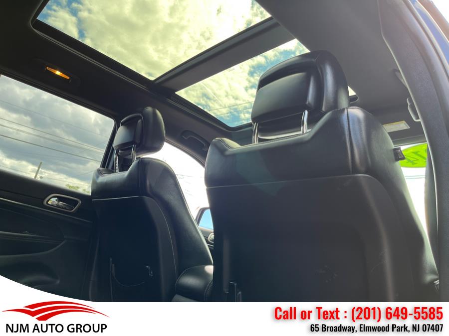 2014 Jeep Grand Cherokee 4WD 4dr Limited, available for sale in Elmwood Park, New Jersey | NJM Auto Group. Elmwood Park, New Jersey 2014 Jeep Grand Cherokee 4WD 4dr Limited, available for sale in Elmwood Park, New Jersey | NJM Auto Group. Elmwood Park, New Jersey