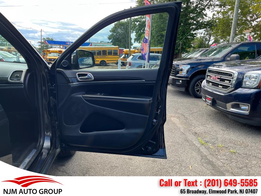 2014 Jeep Grand Cherokee 4WD 4dr Limited, available for sale in Elmwood Park, New Jersey | NJM Auto Group. Elmwood Park, New Jersey 2014 Jeep Grand Cherokee 4WD 4dr Limited, available for sale in Elmwood Park, New Jersey | NJM Auto Group. Elmwood Park, New Jersey
