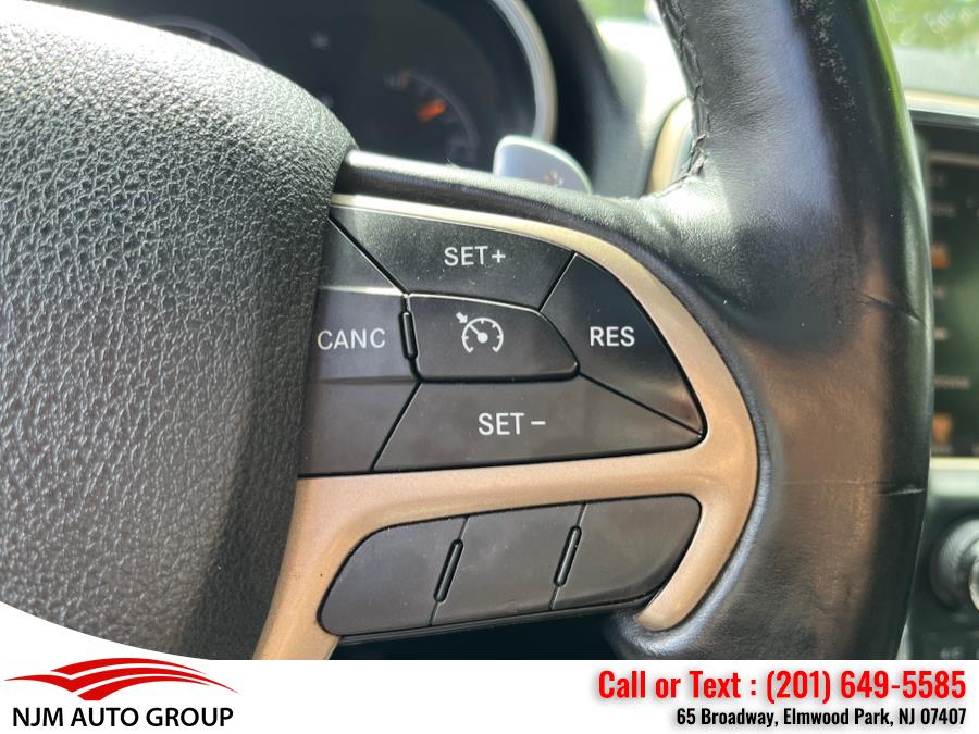2014 Jeep Grand Cherokee 4WD 4dr Limited, available for sale in Elmwood Park, New Jersey | NJM Auto Group. Elmwood Park, New Jersey 2014 Jeep Grand Cherokee 4WD 4dr Limited, available for sale in Elmwood Park, New Jersey | NJM Auto Group. Elmwood Park, New Jersey