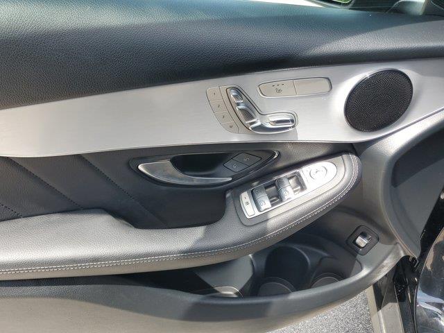 2021 Mercedes-benz Glc GLC 300, available for sale in Fort Lauderdale, Florida | CarLux Fort Lauderdale. Fort Lauderdale, Florida 2021 Mercedes-benz Glc GLC 300, available for sale in Fort Lauderdale, Florida | CarLux Fort Lauderdale. Fort Lauderdale, Florida