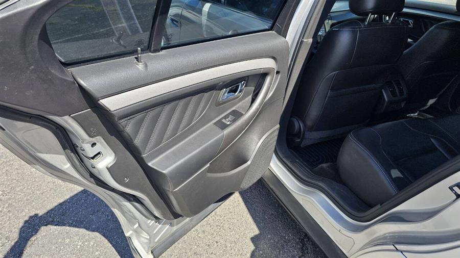 2015 Ford Taurus SEL AWD 4dr Sedan, available for sale in Wolcott, New York | Auto Hunter CNY. Wolcott, New York 2015 Ford Taurus SEL AWD 4dr Sedan, available for sale in Wolcott, New York | Auto Hunter CNY. Wolcott, New York