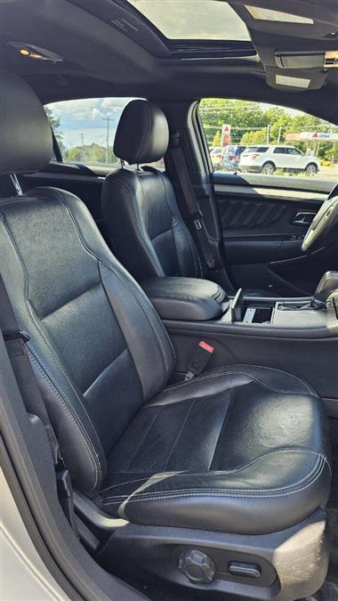 2015 Ford Taurus SEL AWD 4dr Sedan, available for sale in Wolcott, New York | Auto Hunter CNY. Wolcott, New York 2015 Ford Taurus SEL AWD 4dr Sedan, available for sale in Wolcott, New York | Auto Hunter CNY. Wolcott, New York