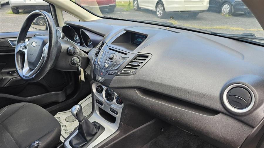 2014 Ford Fiesta SE 4dr Sedan, available for sale in Wolcott, New York | Auto Hunter CNY. Wolcott, New York 2014 Ford Fiesta SE 4dr Sedan, available for sale in Wolcott, New York | Auto Hunter CNY. Wolcott, New York
