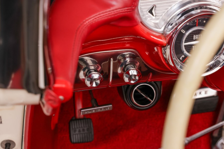 1959 Pontiac Bonneville Convertible, available for sale in North Salem, New York | Meccanic Shop North Inc. North Salem, New York 1959 Pontiac Bonneville Convertible, available for sale in North Salem, New York | Meccanic Shop North Inc. North Salem, New York