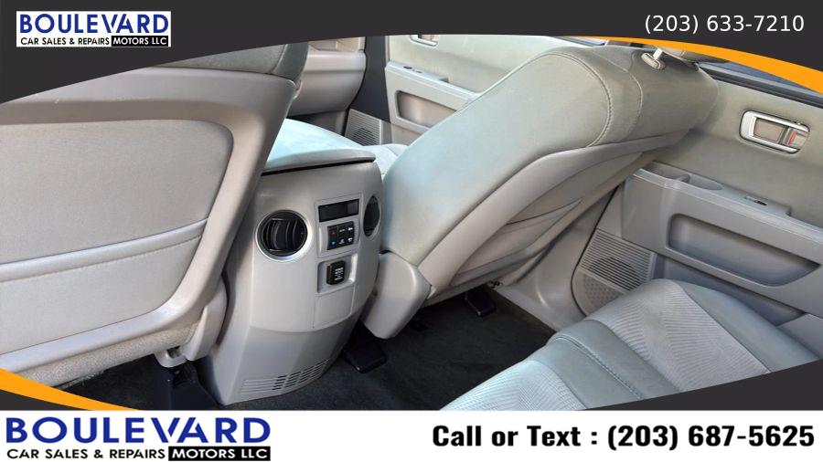 2015 Honda Pilot LX Sport Utility 4D, available for sale in New Haven, Connecticut | Boulevard Motors LLC. New Haven, Connecticut 2015 Honda Pilot LX Sport Utility 4D, available for sale in New Haven, Connecticut | Boulevard Motors LLC. New Haven, Connecticut